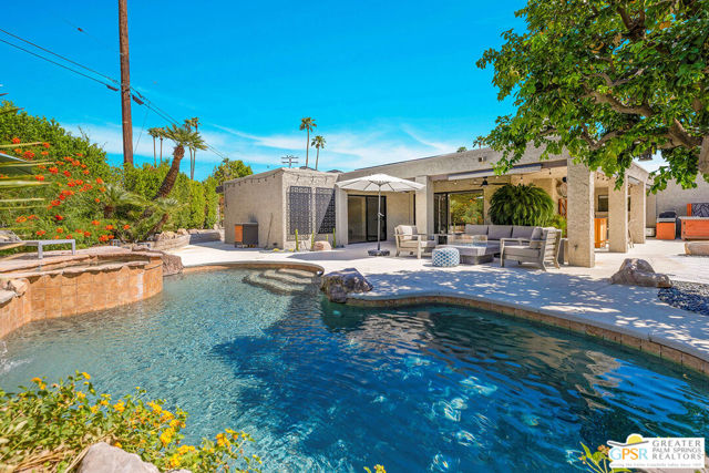 20 Kevin Lee Lane, Rancho Mirage CA: https://media.crmls.org/mediaz/b3a618e4-4fa6-4318-98a0-7dbd5e5574e1.jpg