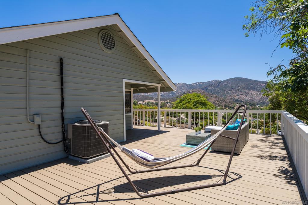 MLS #250034940SD img 35