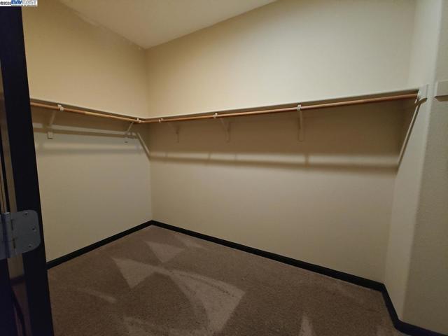 7283 Abbey Dr, Vallejo CA: https://media.crmls.org/mediaz/b3a6b1e1-487a-4996-948c-0a50ad8a031e.jpg