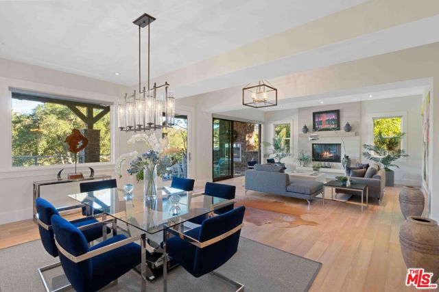 111 Lake Sherwood Drive, Lake Sherwood CA: https://media.crmls.org/mediaz/b3a6b484-8949-41fb-92ea-03b7347993eb.jpg