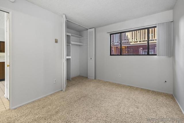 2600 TORRY PINES RD. #B27, La Jolla CA: https://media.crmls.org/mediaz/b3a74cda-2641-48cb-b372-921875fbacec.jpg