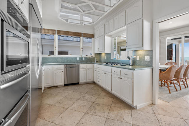 Detail Gallery Image 17 of 71 For 35655 Beach Rd, Dana Point,  CA 92624 - 3 Beds | 4/1 Baths