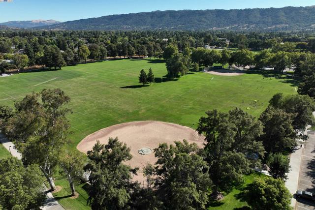 3211 Harvey Ct, Pleasanton CA: https://media.crmls.org/mediaz/b3a7c773-4610-400f-968a-ff2c0b7ea6cd.jpg