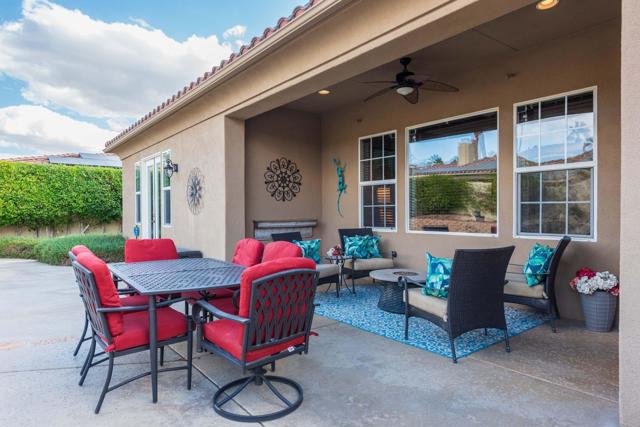 69822 Camino Pacifico, Rancho Mirage CA: https://media.crmls.org/mediaz/b3a9822b-52d8-4798-8af7-dcd5aff5312c.jpg