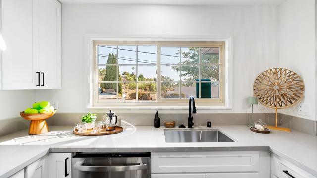 Detail Gallery Image 18 of 42 For 9318 Campo Rd, Spring Valley,  CA 91977 - 3 Beds | 2 Baths