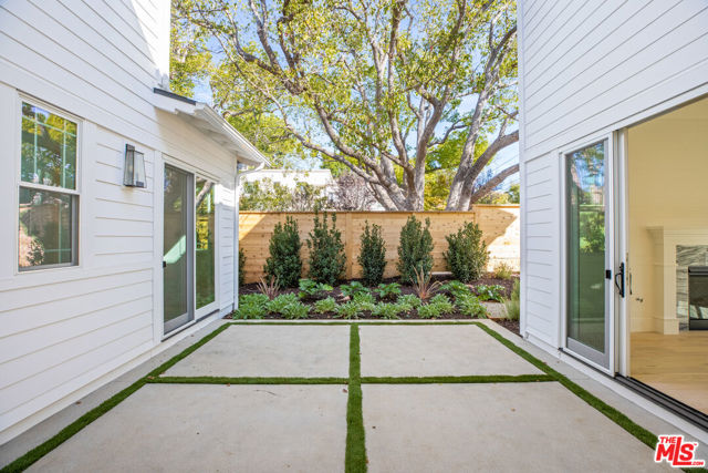 Drew Fenton | 744 Almar Avenue Pacific Palisades CA | MLS: 7446010 Drew Fenton | 744 Almar Avenue Pacific Palisades CA | MLS: 7446010