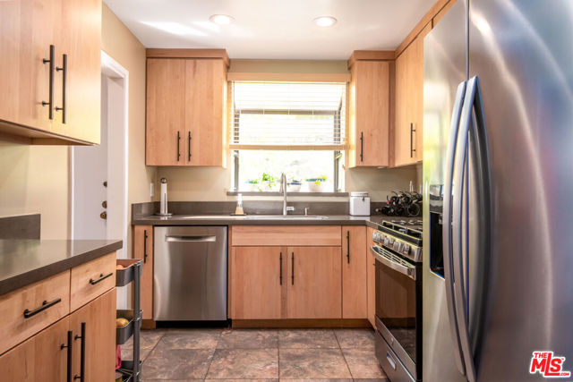 8711 FALMOUTH Avenue, 112 photo 2