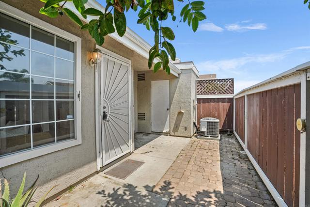Detail Gallery Image 21 of 21 For 231 Riverview Way, Oceanside,  CA 92057 - 3 Beds | 2 Baths