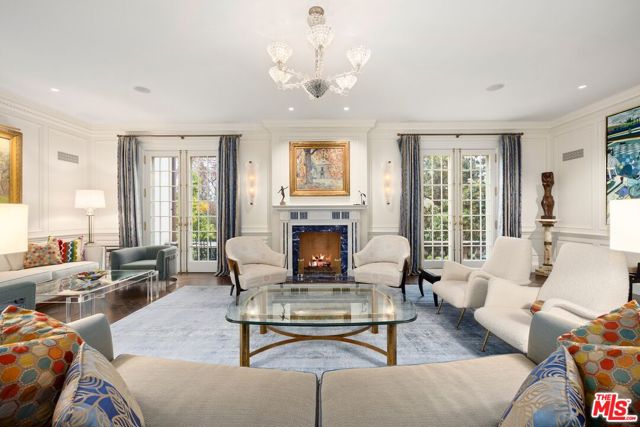 10301 Strathmore Drive, Los Angeles CA: https://media.crmls.org/mediaz/b3af28ef-378d-43db-9bd7-eb33b01f925a.jpg