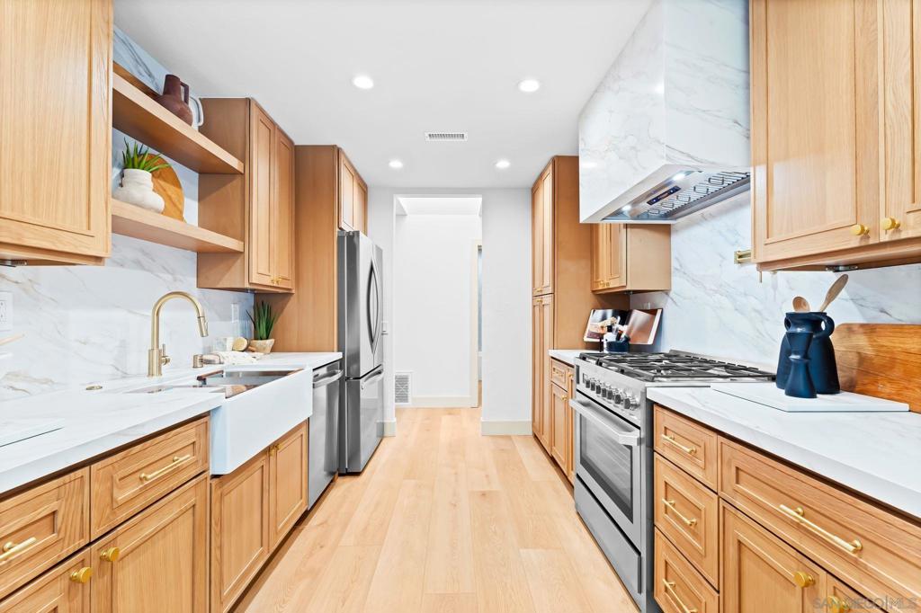 MLS #250037997SD image #13