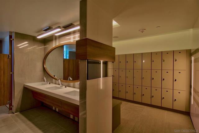 1388 Kettner Blvd, San Diego CA: https://media.crmls.org/mediaz/b3b0425a-88bd-4ea0-aa35-3dee799497bb.jpg