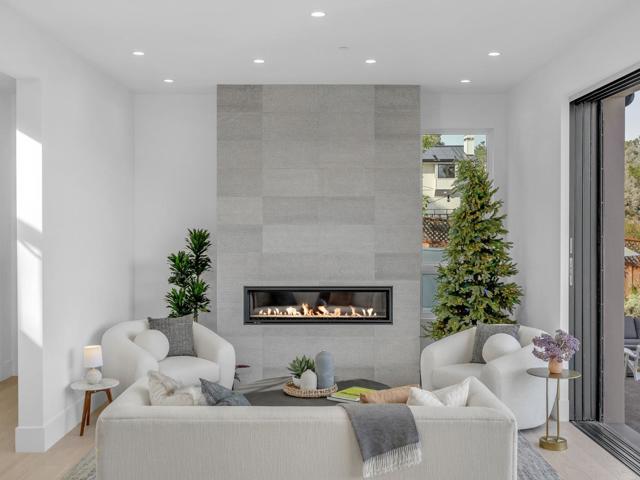 60 Glengarry Way, Hillsborough CA: https://media.crmls.org/mediaz/b3b07eb4-2c36-49f7-bfc3-370a7f5c55ae.jpg