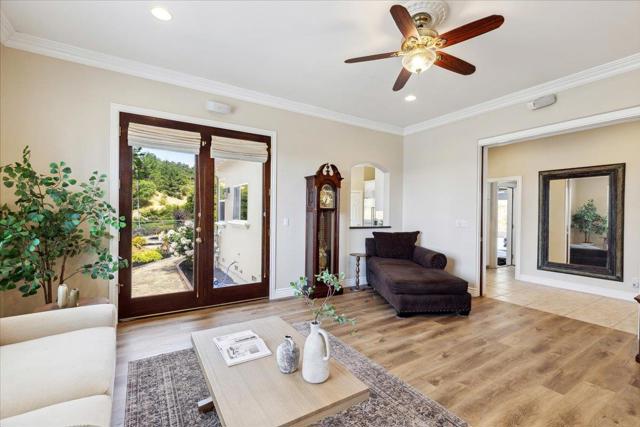 2710 Summerland Road,  CA: https://media.crmls.org/mediaz/b3b313a9-b582-491f-94f0-a4d13e4b515b.jpg