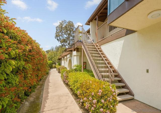 9757 Caminito Cuadro, San Diego CA: https://media.crmls.org/mediaz/b3b3adc1-a695-4da0-987d-5876cc551270.jpg