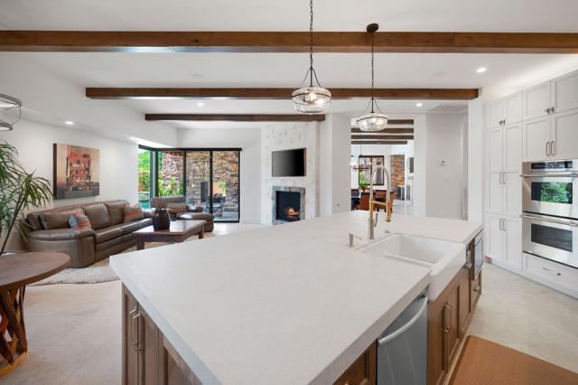 50375 Via Serenidad, La Quinta CA: https://media.crmls.org/mediaz/b3b3bf12-2f69-4989-9bf9-d14f927b5477.jpg