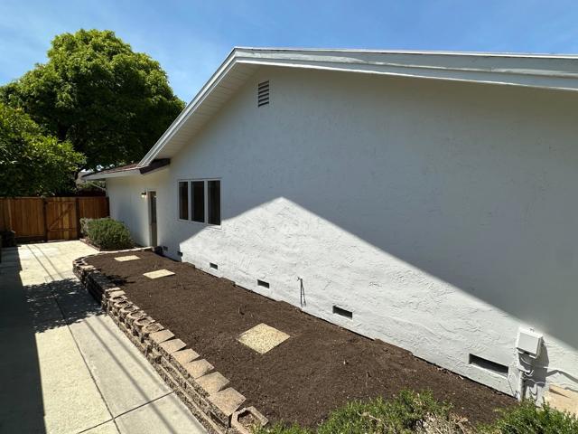 1530 Richelieu Place, Sunnyvale CA: https://media.crmls.org/mediaz/b3b43143-240c-4ee4-b4df-89e5c1320230.jpg