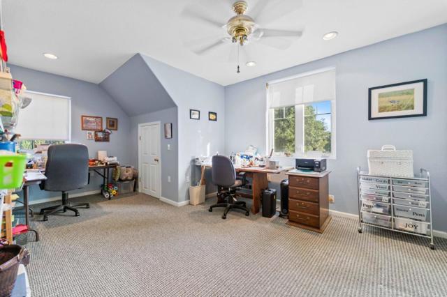 16973 Roberts Road, Los Gatos CA: https://media.crmls.org/mediaz/b3b44519-955a-472d-9cb1-d455ca78c174.jpg