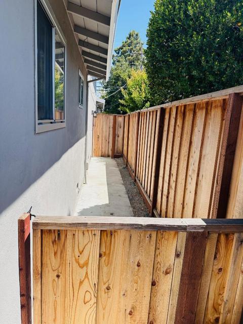 15061508 Kentfield Avenue, Redwood City CA: https://media.crmls.org/mediaz/b3b445aa-1a4f-4833-9c69-ae757c70d80e.jpg
