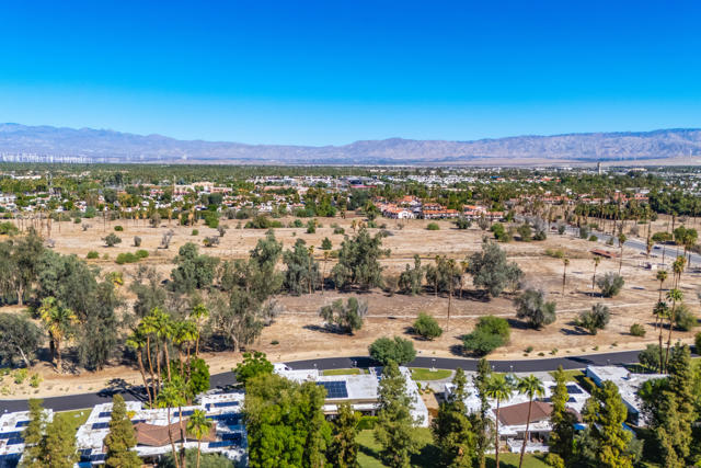 2327 Casitas Way, Palm Springs, CA 92264