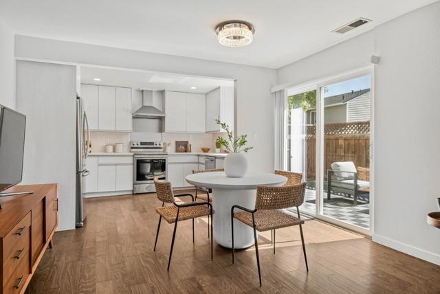 851 Peary Lane, Foster City CA: https://media.crmls.org/mediaz/b3b4c32e-22b2-4e37-a64d-359efb482871.jpg