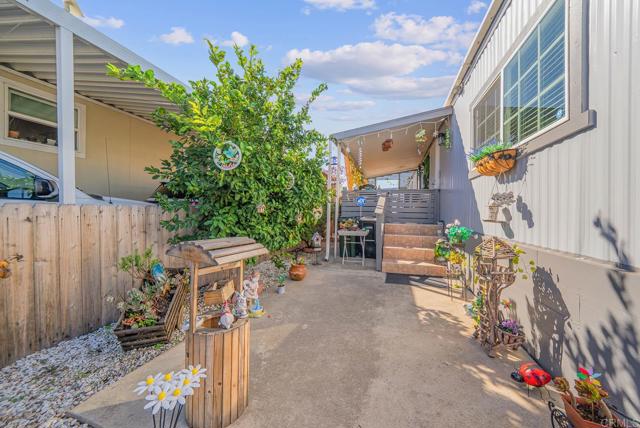 Detail Gallery Image 3 of 43 For 444 Anita St #19,  Chula Vista,  CA 91911 - 2 Beds | 2 Baths