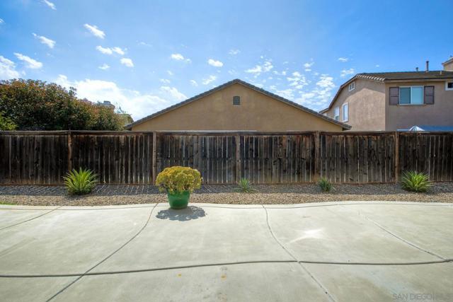 31659 Poppy Street, Winchester CA: https://media.crmls.org/mediaz/b3b5ca07-80f8-4f6f-8df9-27a9d77abf32.jpg