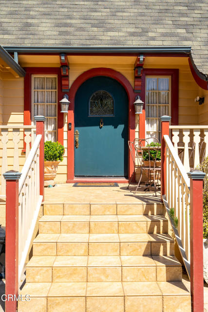 Detail Gallery Image 4 of 31 For 419 Brakey Rd, Ventura,  CA 93001 - 4 Beds | 3 Baths