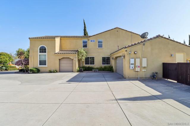 3043 Adams Ranch Ct, Chula Vista CA: https://media.crmls.org/mediaz/b3b60772-0e2f-4b63-ac60-9c690d279edb.jpg