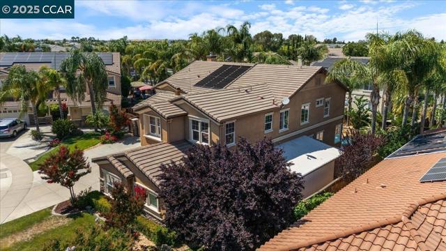 1669 Albani Place, Brentwood CA: https://media.crmls.org/mediaz/b3b6467f-0d6a-43ac-ab4a-93f635f0affd.jpg