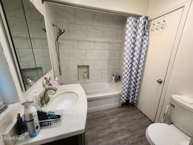 5841 Tujunga Avenue, North Hollywood CA: https://media.crmls.org/mediaz/b3b6c0c5-ce29-435f-b92f-4e9b6954e8d6.jpg