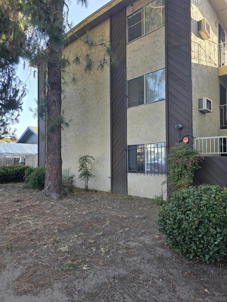4260 44th St - photo 2
