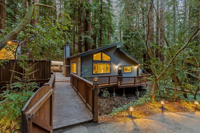 18460 Circle Drive, Los Gatos CA: https://media.crmls.org/mediaz/b3b7edc4-db05-4b9c-b52b-9f6513c7da63.jpg