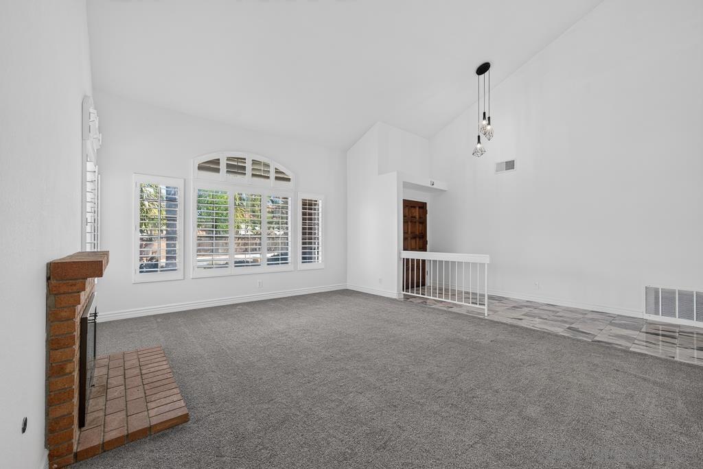 13887 Carriage Rd - photo 10