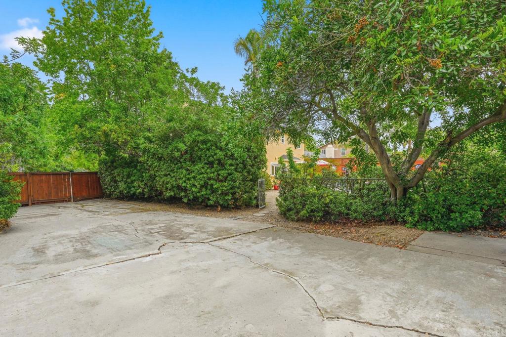 3679 Cameo Dr - photo 11