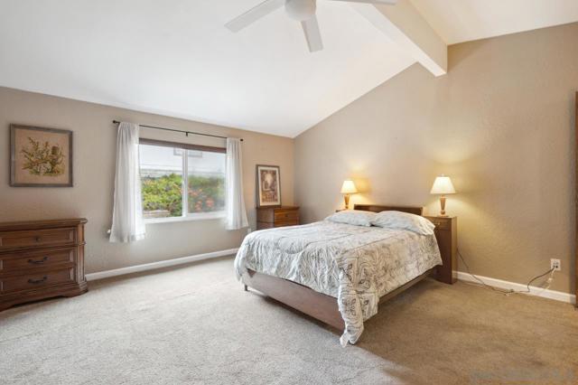 1831 Nova Gln, Escondido CA: https://media.crmls.org/mediaz/b3b93990-253a-4566-96d9-8a9645dd8b8a.jpg