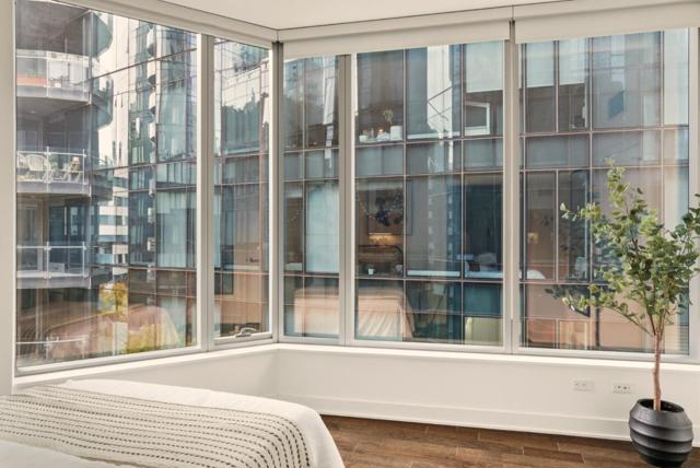 318 Main Street, San Francisco CA: https://media.crmls.org/mediaz/b3ba0e55-ab46-4b52-a3d1-b230f46d72e0.jpg