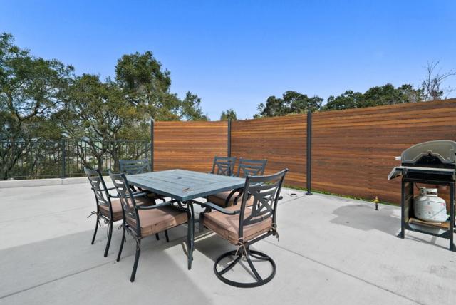 Image 46 of 51 For 386 Carpenteria Road