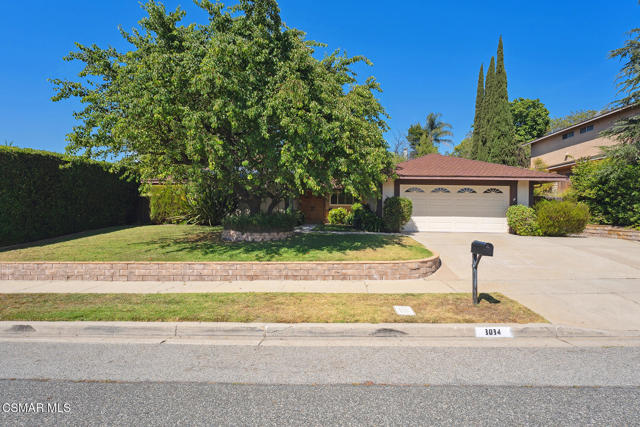3034 Rollings Avenue, Thousand Oaks CA: https://media.crmls.org/mediaz/b3bb14c5-85ac-4d04-84bd-51108f3d11b4.jpg