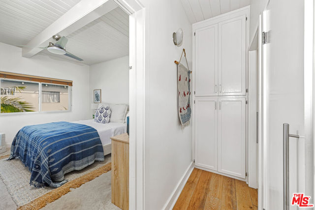 2329 Kansas Avenue, Santa Monica CA: https://media.crmls.org/mediaz/b3bb5843-c90a-48a1-a441-972f1ba0c4ef.jpg