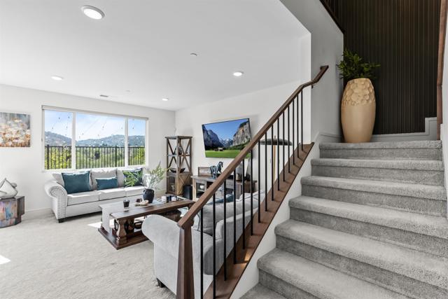 Detail Gallery Image 4 of 30 For 35076 Hacienda Heights, Fallbrook,  CA 92028 - 4 Beds | 3 Baths