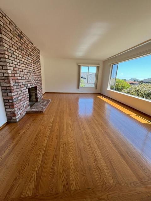 1340 Murchison Drive, Millbrae CA: https://media.crmls.org/mediaz/b3bc28ea-51a5-4aac-9078-1c82014b8632.jpg