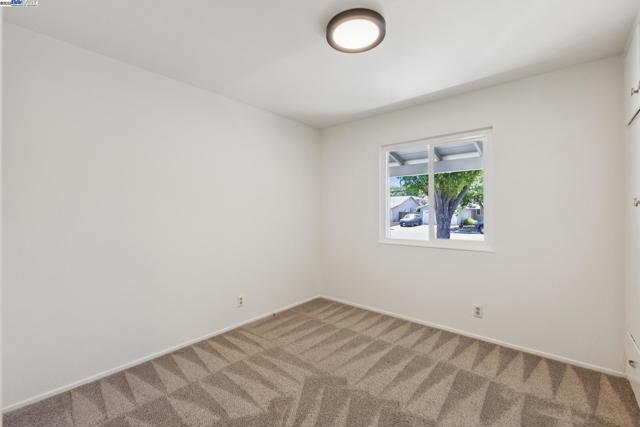 916 El Caminito, Livermore CA: https://media.crmls.org/mediaz/b3bc8639-ebd1-4837-9c89-c93fdf5f3aa5.jpg