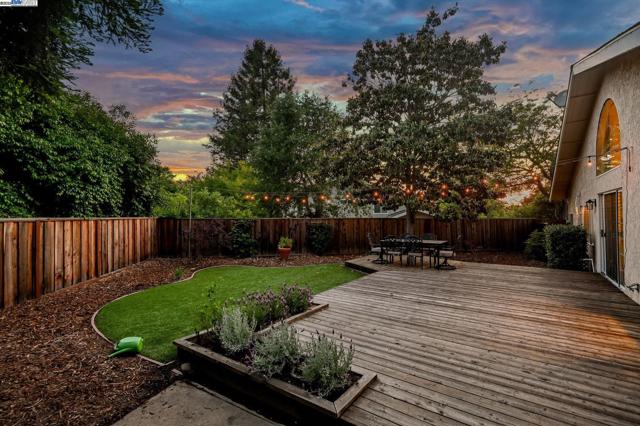Image 34 of 51 For 1021 Knightwood Ct