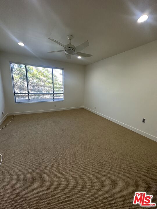 1531 Camden Avenue, Los Angeles CA: https://media.crmls.org/mediaz/b3bdc3d9-7840-4076-9899-74de70e50667.jpg