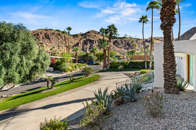 Image 53 of 60 For 2255 Araby Drive
