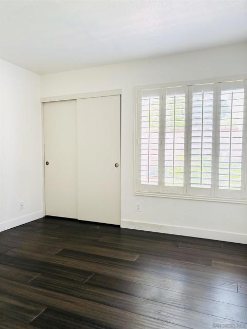 672 Chateau Place, Escondido CA: https://media.crmls.org/mediaz/b3bdef89-06db-4a2a-b2fe-5806076116be.jpg