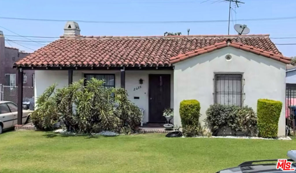2035 W 68th Street