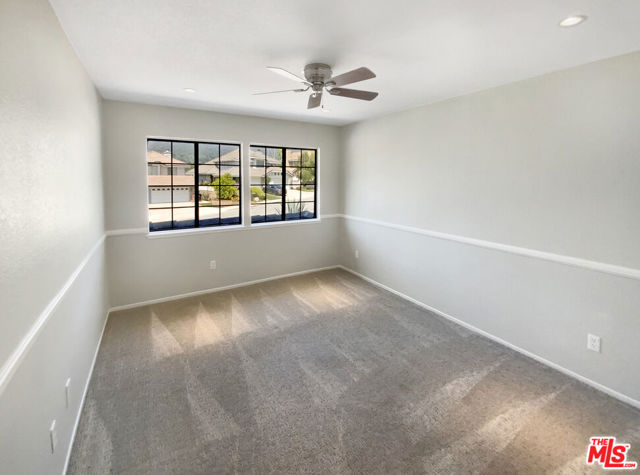 5996 Birdie Drive, La Verne CA: https://media.crmls.org/mediaz/b3c09e36-87de-42db-bdfa-e06f8115aaa5.jpg