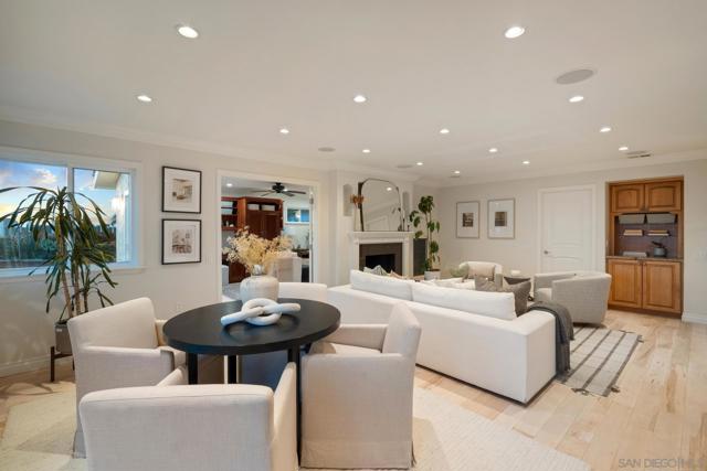 2142 Bulrush, San Diego CA: https://media.crmls.org/mediaz/b3c11082-b14a-4e90-9275-d474ff2312d8.jpg