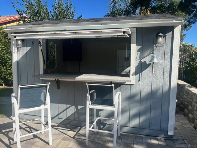 260 Sierra Madre Way, Corona CA: https://media.crmls.org/mediaz/b3c2a4fc-f030-4f6f-b71c-fea5bdea6ea4.jpg